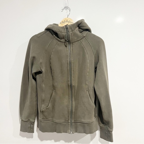 Lululemon Scuba Hoodie *Light Cotton Fleece
Army Green - Picture 4 of 13
